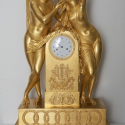 Каминные часы «Амур и Психея». Франция. 1820. Предоставлено: МГОМЗ Коломенское - Измайлово.