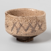 Чаша для чая типа сино. Япония, мастерские Мино, XVII- XIX вв. Предоставлено: Государственный Музей Востока.