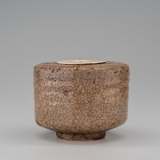 Чайница с крышкой. Япония, мастерские Мино, XVII в. Предоставлено: Государственный Музей Востока.