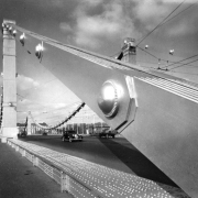 Наум Грановский "Крымский мост" 1938. © Галерея Люмьер. Предоставлено: Еврейский музей и центр толерантности.