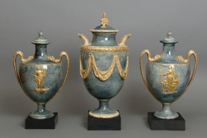 Фаянсовые вазы с глазурью, имитирующей цветной камень. 1769-1780.