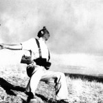 Роберт Капа "Лоялистский ополченец в момент смерти, Сьерра-Морена" 1936