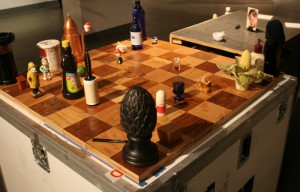 Пол Маккарти "Кухонный набор. Из проекта "Art of Chess" 2003