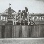 Передвижка памятника Минину и Пожарскому на Красной площади. Фотограф А. А. Вепринцев. 1931