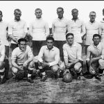 Сборная Уругвая перед финальным матчем Чемпионата Мира с Аргентиной. Стадион Сентенарио. 30 июля 1930 года.