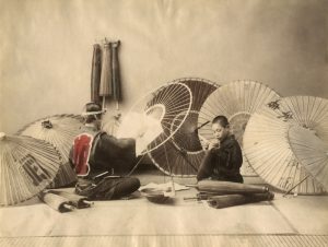 Неизвестный автор "Мастерская по изготовлению зонтов" 1880-1890-е