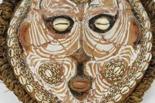 Из дальних стран и океанов. Ритуальные маски народов Океании и другие дары Л.И. Москалёва.