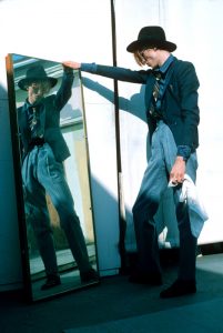 Стив Шапиро "Дэвид Боуи и зеркало. №1" Лос-Анджелес, 1974