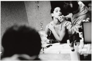 Стэнли Грин "Мередит наносят макияж" Франция, Париж, 1988
