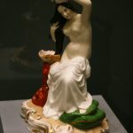 Скульптура "Женщина, моющая голову" Середина 19 века. Завод Гарднера