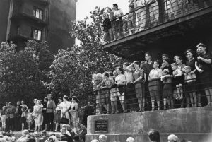 Евгений Умнов "Москвичи наблюдают за проходом колонны немецких военнопленных" 17 июля 1944