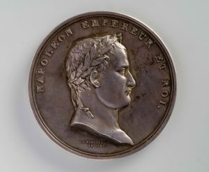 Памятная медаль "Император Наполеон" 1809 Франция
