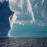 Диана Тафт "Среди айсбергов, залив Диско, Гренландия, время 21.20. Из проекта "Таяние Арктики" 2016