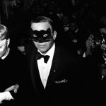 Гарри Бенсон "Джордж получает удар от Кассиуса Клея. Зал на 5-й улице" Майами 1964