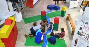 Детские мастерские «Строим мир внутри галереи!» в Галерее «Выхино».