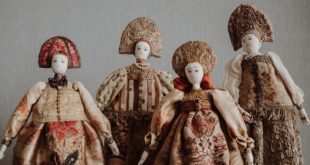 Коломенское Выставка Кабы я была царица Авторские куклы Марии Дмитриевой Дворец царя Алексея Михайловича