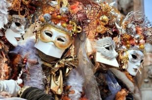 Томск Выставка Венецианские маски Магия карнавала Томский областной художественный музей