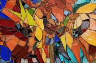 Мозаичные картины Ларисы Рудневой. Выставочный зал на улице Академика Варги.